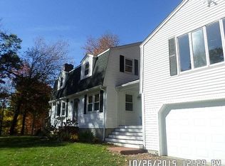 46 Brookdale Rd, Salem, NH 03079
