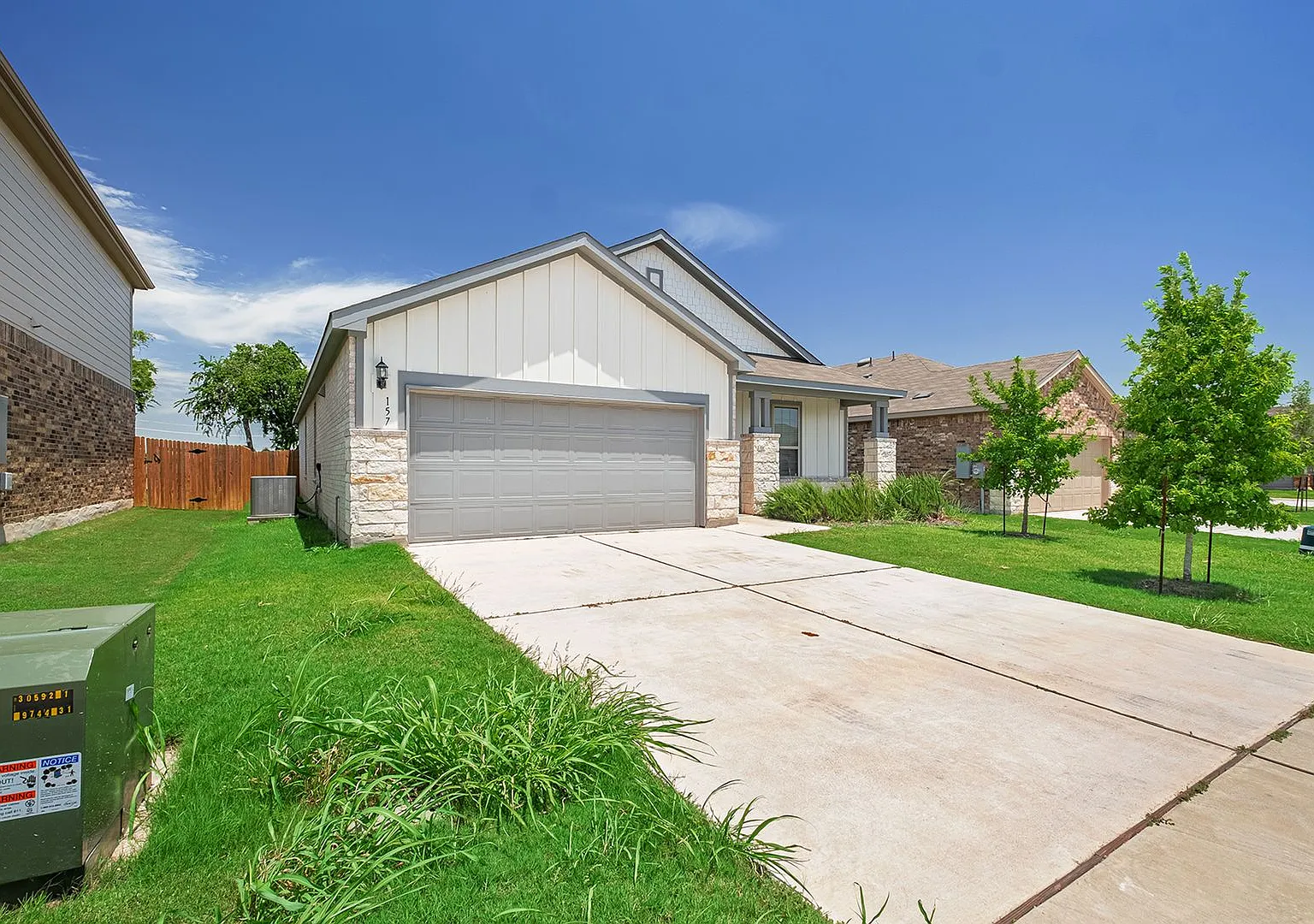 Thriving 4 Bedroom, 3 Bath, 1-Story Home in Taylor! — Photo 2