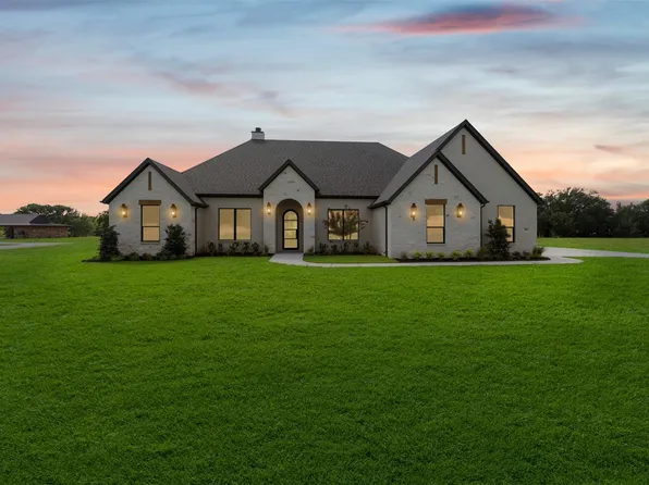 509 Acorn Trl, Granbury, TX 76049