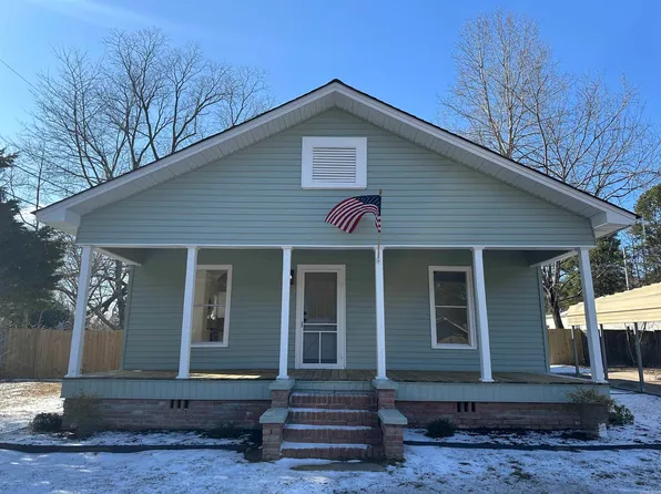 1121 Stuckey St, Bauxite, AR 72011