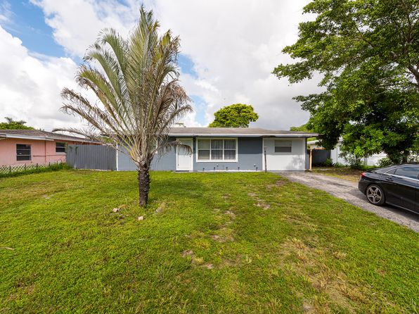 2051 NE 1st Avenue, Pompano Beach, FL 33060