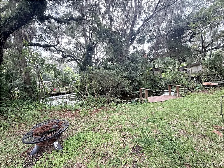 10715 N Northcut Ave — Photo 10