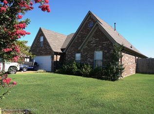 361 E Oak Grv, Hernando, MS 38632