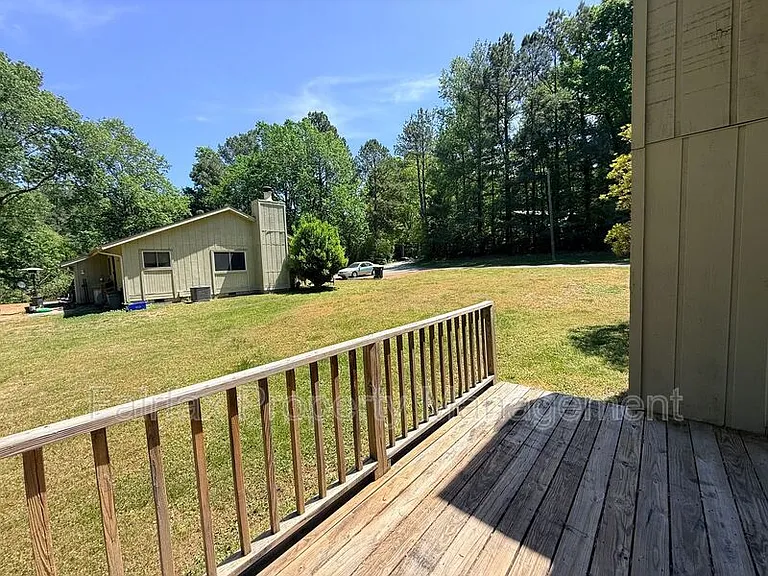 475 Cedar Lake Rd #B — Photo 11