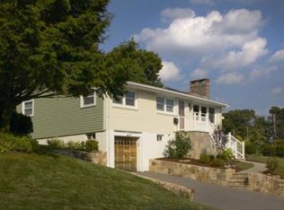 80 Stoneleigh Rd, Watertown, MA 02472