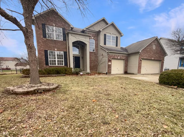 516 Homestead Ln, Greenwood, IN 46142