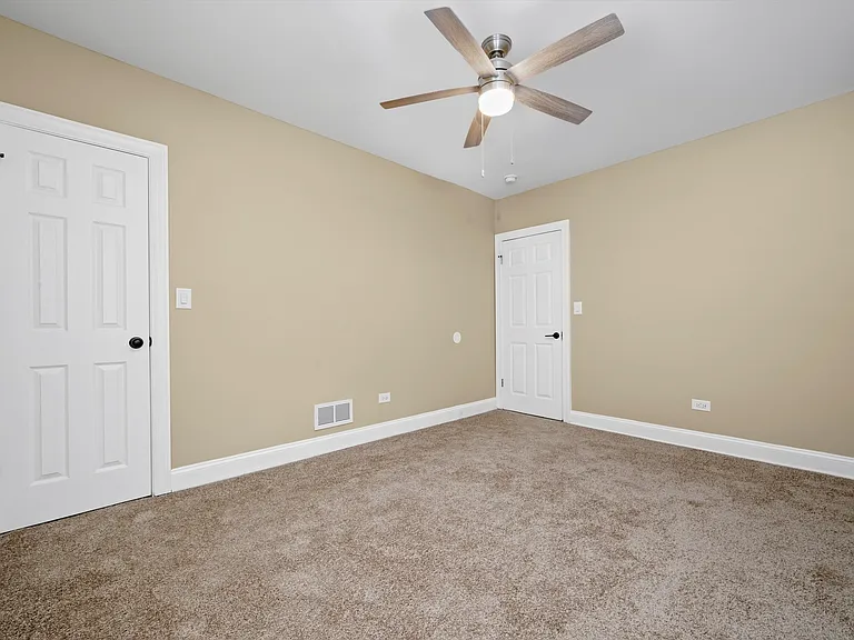 14341 University Ave — Photo 4