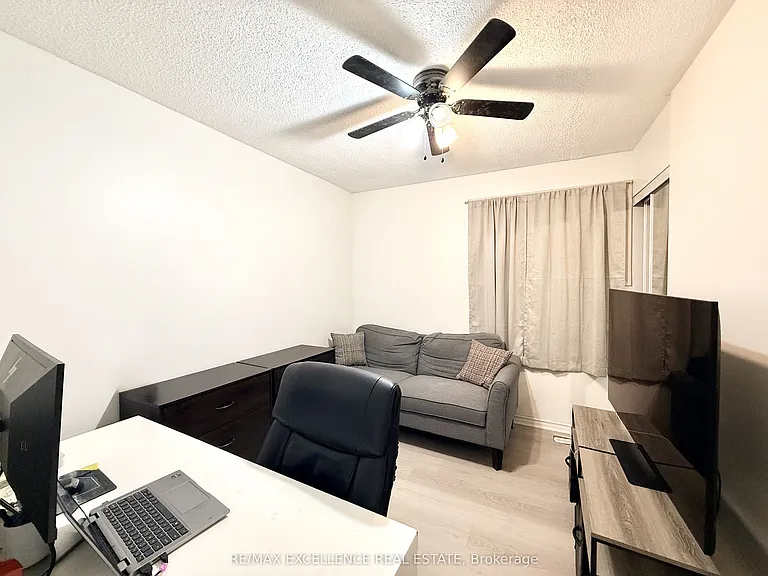 49 Woodlawn Ave — Photo 11