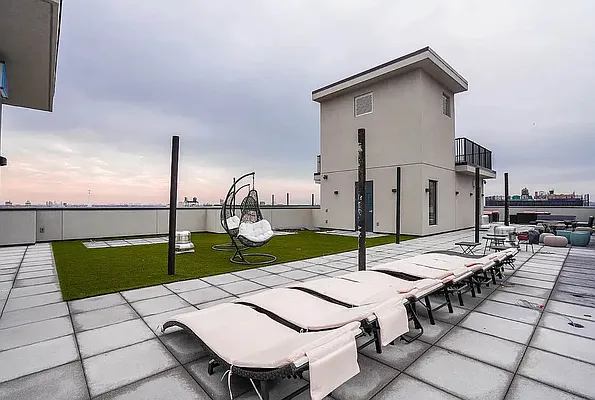 Rented by Highline Residential | media 48