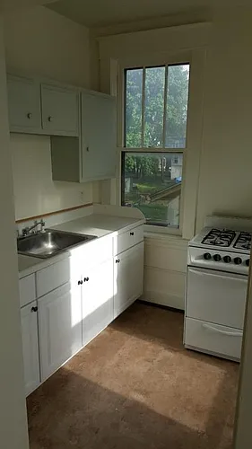 611 Messenger St #4 Photo 1