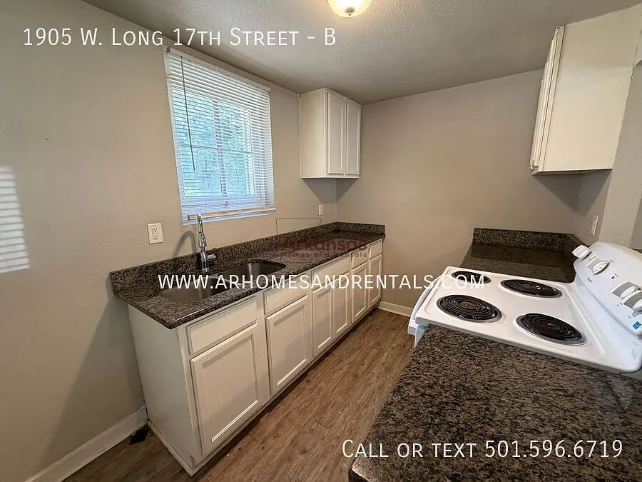 1905 W. Long 17th Street | 2 Bedrooms | 1 Bathroom *1/2 Off First Month's Rent* — Photo 4