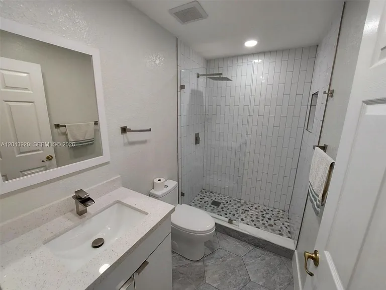 5350 SW 130th Ter #5350 — Photo 13