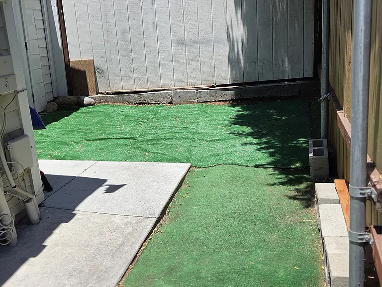 1809 Fern St — Photo 16