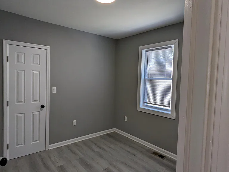 3327 Brighton St — Photo 14