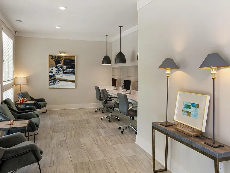 Skyland Exchange Apartments — Photo 21