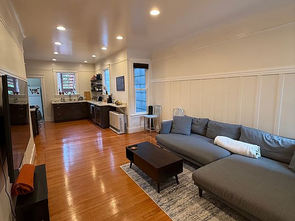 4th image of 685 4th Ave #685