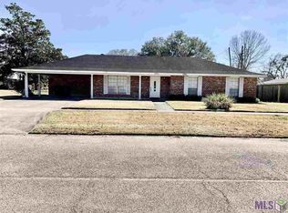 8266 Queenswood Ct, Baton Rouge, LA 70806