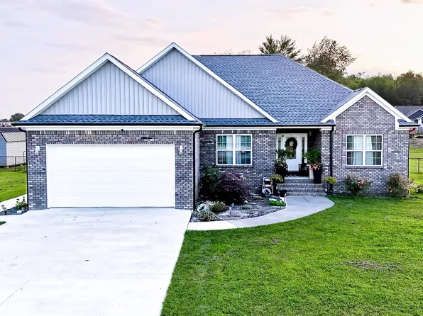 175 Ayly Estates Dr, Mayfield, KY 42066