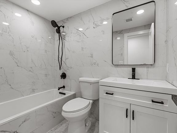 5th image of 5 Willis Ave #2