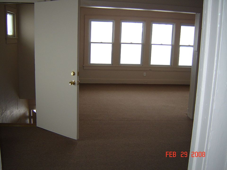 LIVINGROOMS