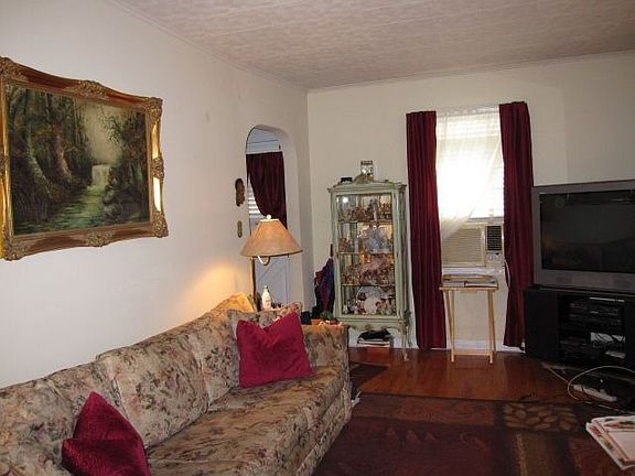 4th image of 695 Kimball Ave