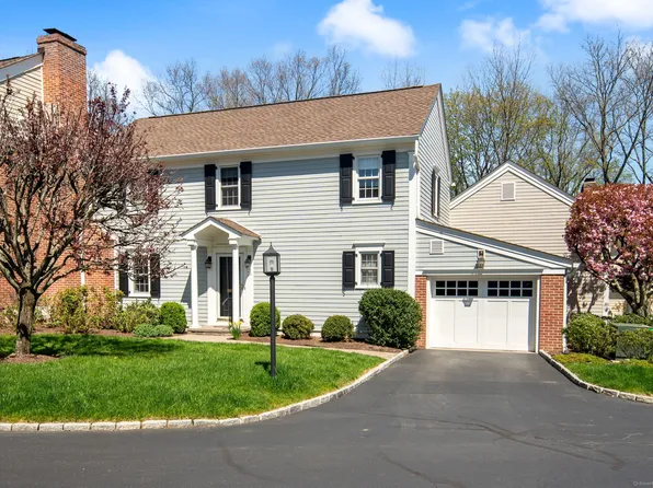 123 Richmond Hill Road #21, New Canaan, CT 06840