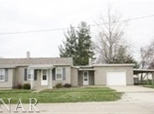 206 W Bestor St, Secor, IL 61771