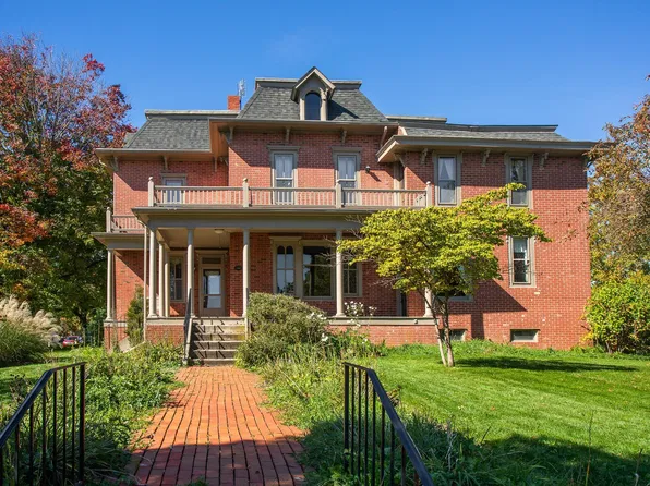 356 N Jefferson St, Berne, IN 46711