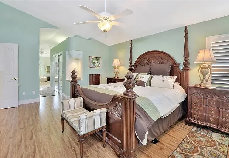 384 Caddie Dr — Photo 18