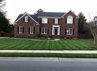 6624 Shaftesbury Rd, Charlotte, NC 28270