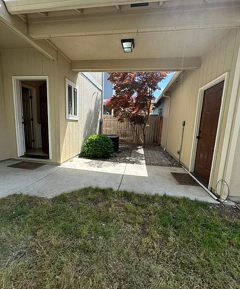 233 Wintersage Cir — Photo 10