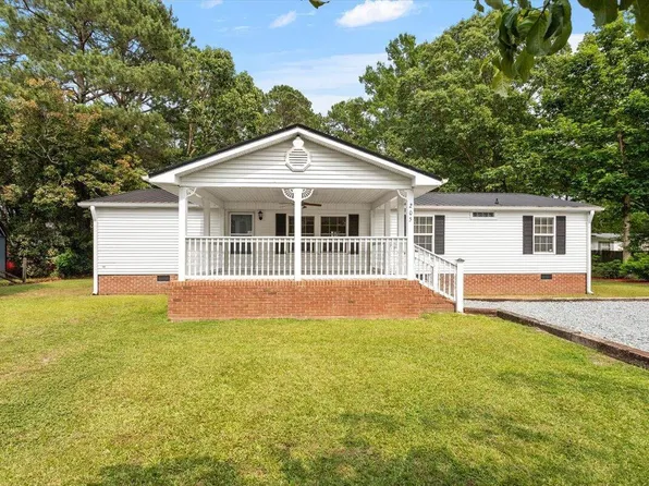 205 Austin St, Four Oaks, NC 27524