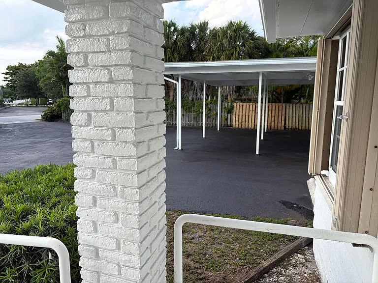 202 Palm Ct — Photo 15