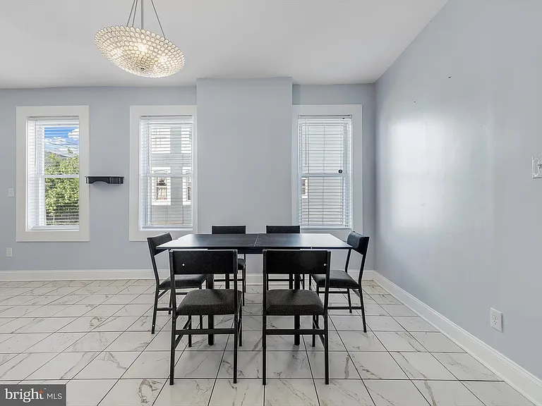 1713 E Lafayette Ave — Photo 14