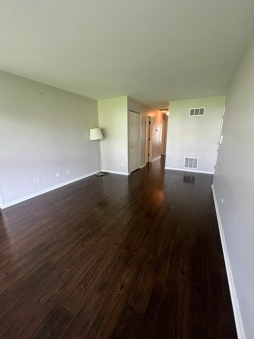 2 bed, $1,800 — Photo 4