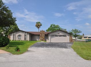 7240 Islander Ln, Hudson, FL 34667