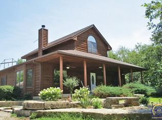 3950 Cortez Ct, Topeka, KS 66617