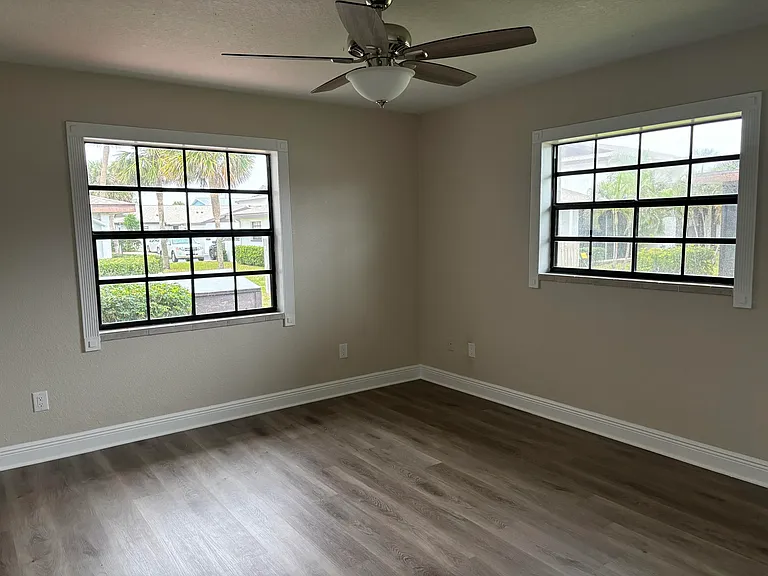 255 Paradise Blvd #18 — Photo 13