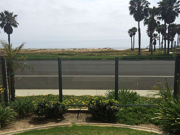 4th image of 673 Ocean View Dr #1