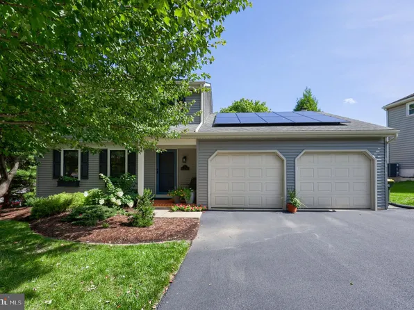 51 Blackberry Ln, Ephrata, PA 17522