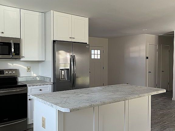 3rd image of 4515 S Forest Ave