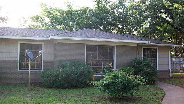1st image of 1016 NW 7th Ave