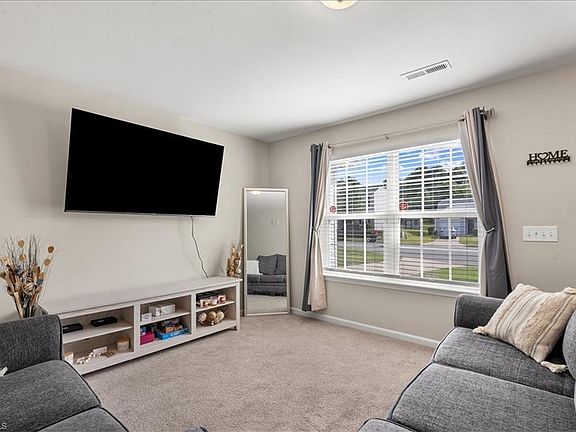 3rd image of 4105 Davis Ridge Ct