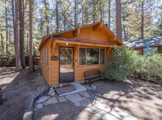 926 Robinhood Blvd, Big Bear City, CA 92314