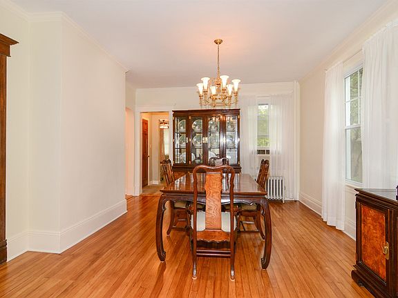 5th image of 53 Lawrence Ave