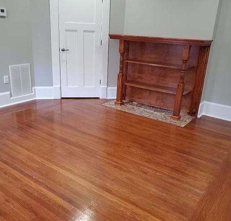 5th image of 3457 Vine St