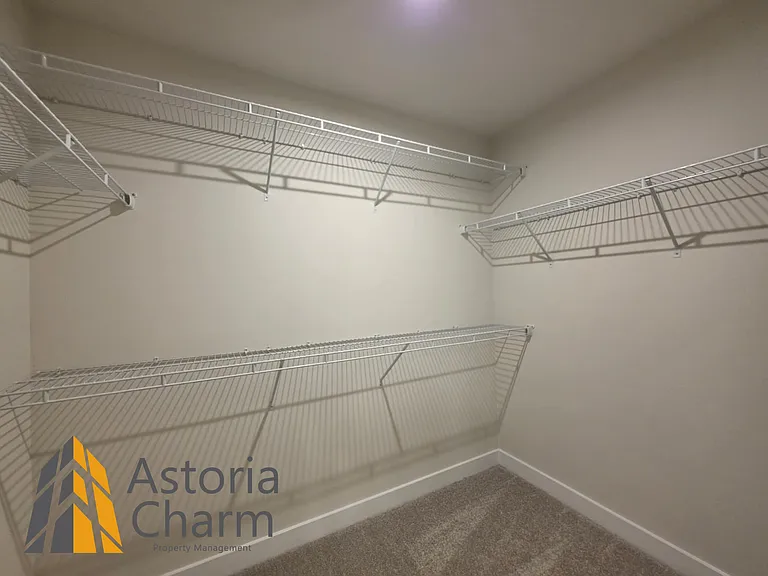 2928 Maisel St — Photo 23