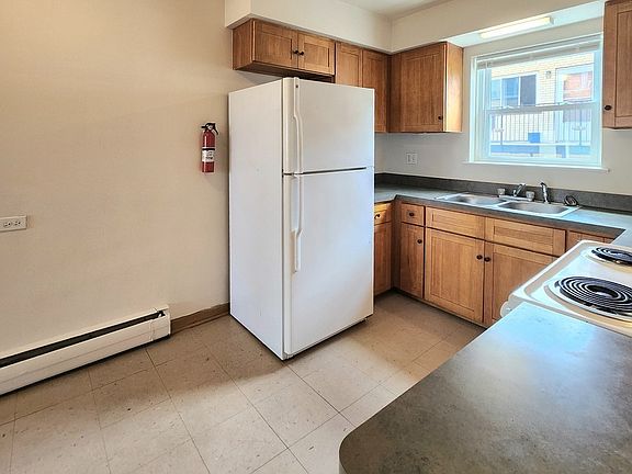 3rd image of 5700 W 35th St #5700-8N