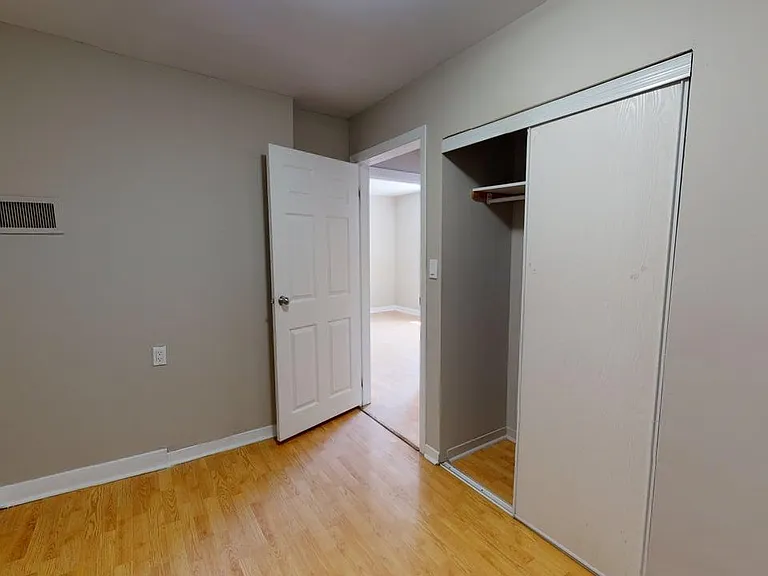 217 Laurier Ave E #6 — Photo 20
