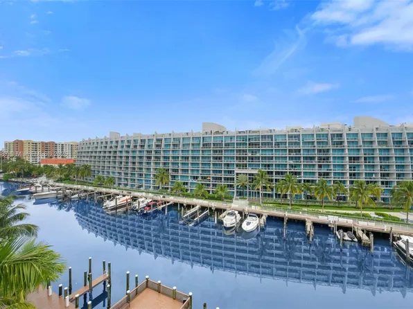 3001 NE 185th St APT 613, Aventura, FL 33180